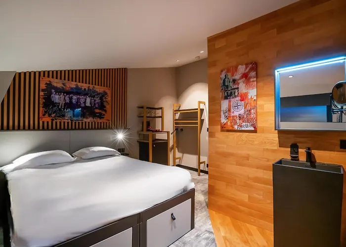 Hotel By Reboul - Boutique Hotel