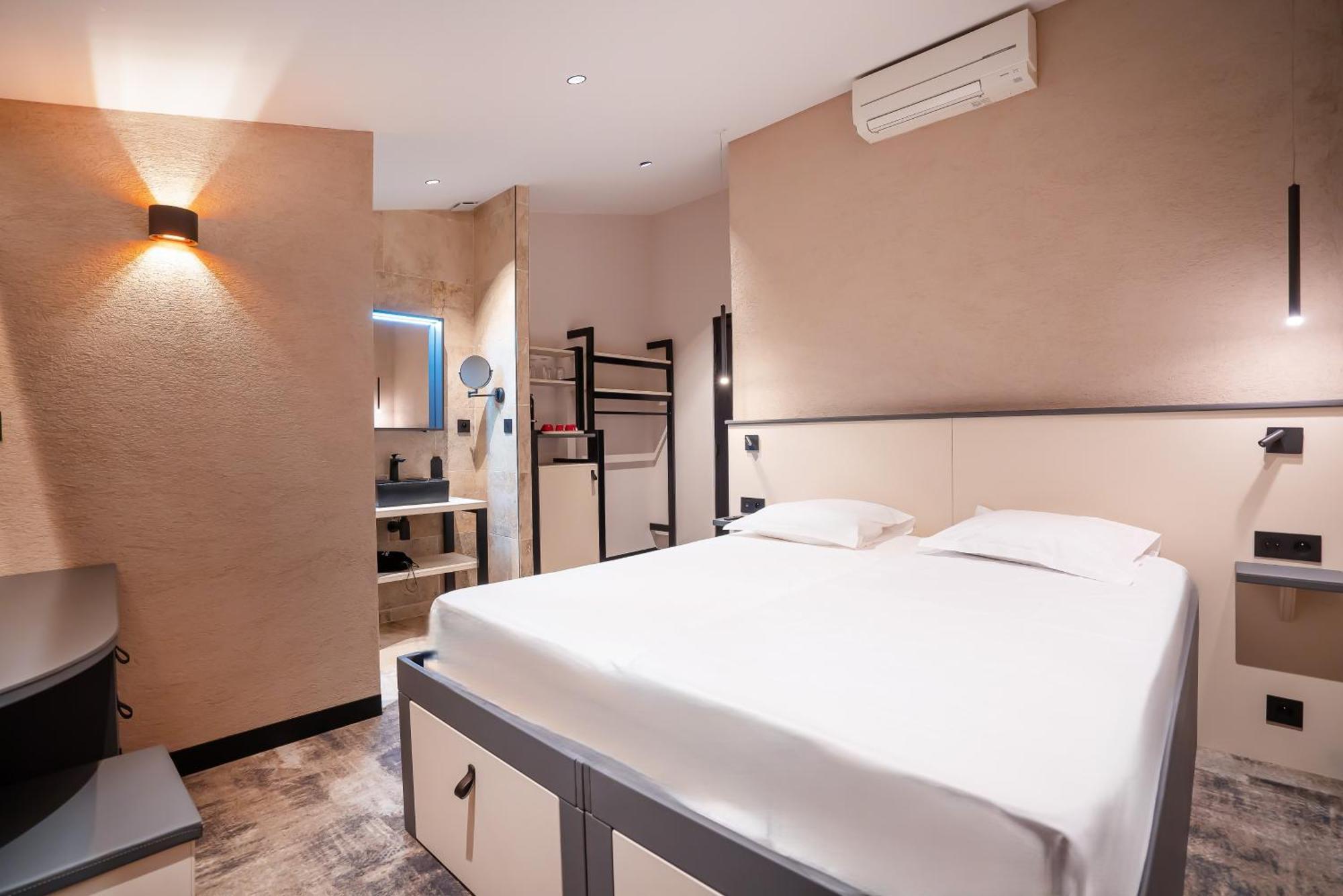 Hotel By Reboul *